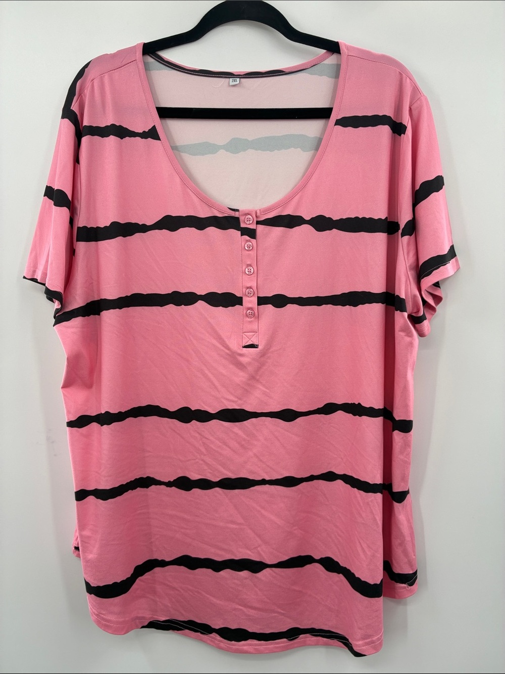 Fashion Women’s Pink Striped Henley Tee size 2X